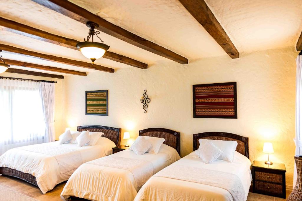 Family Room with Garden View