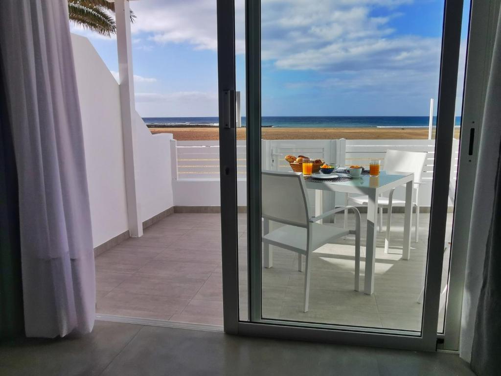 Luxury Apartment On The Beach - 2