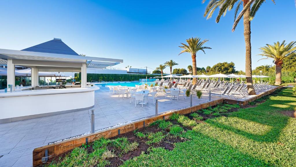 Canary Garden Club — Swimming pool in Maspalomas, Canary Islands