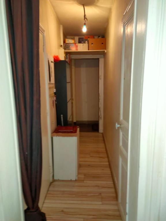 Nice and basic flat located in Paris Montparnasse - 5