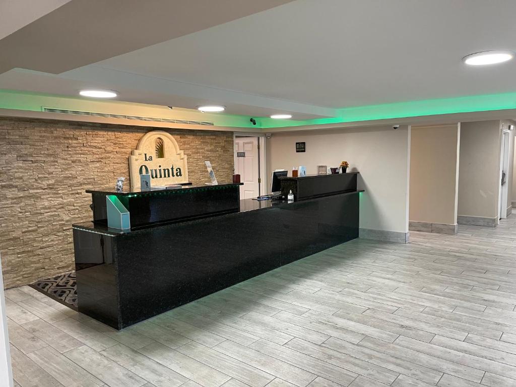 La Quinta Inn by Wyndham Indianapolis Airport Lynhurst