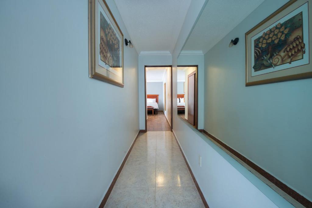 Del Marques Hotel and Suites photo