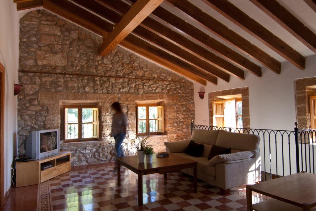 Petit Hotel Hostatgeria La Victoria — Hotel rooms in Alcudia, Balearic Islands
