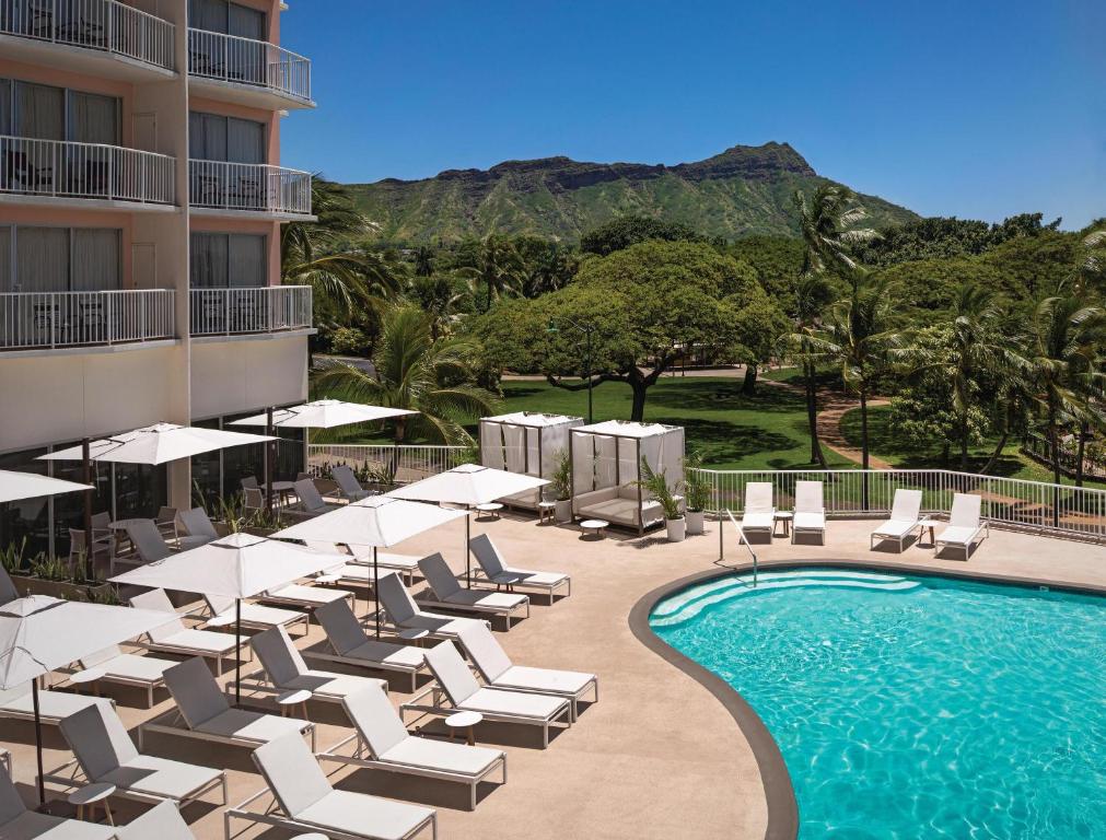 Exterior view, Park Shore Waikiki Hotel in Honolulu (HI)