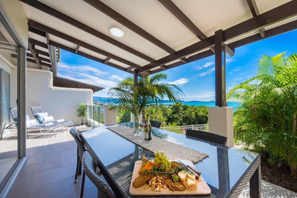Rendez-vous Chez L'eah, Airlie Beach