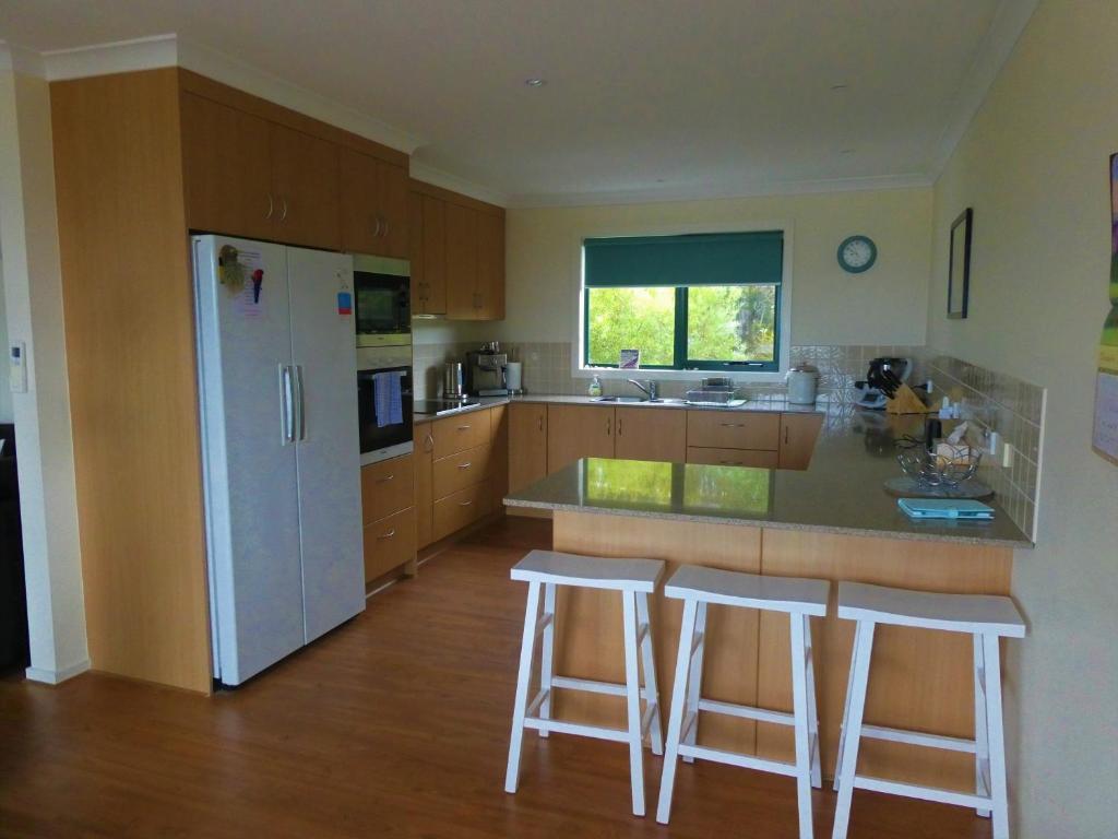 'The Lookout' at 27 Fraser Street photo
