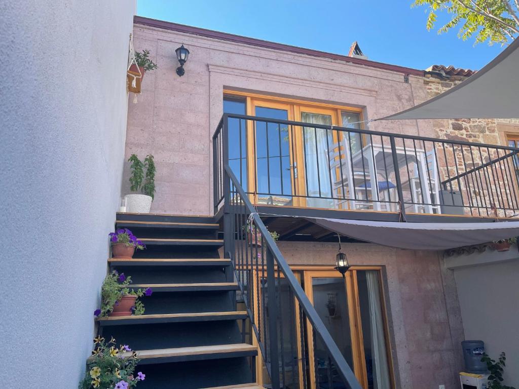 Apartments Cunda — Hotel in Ayvalik