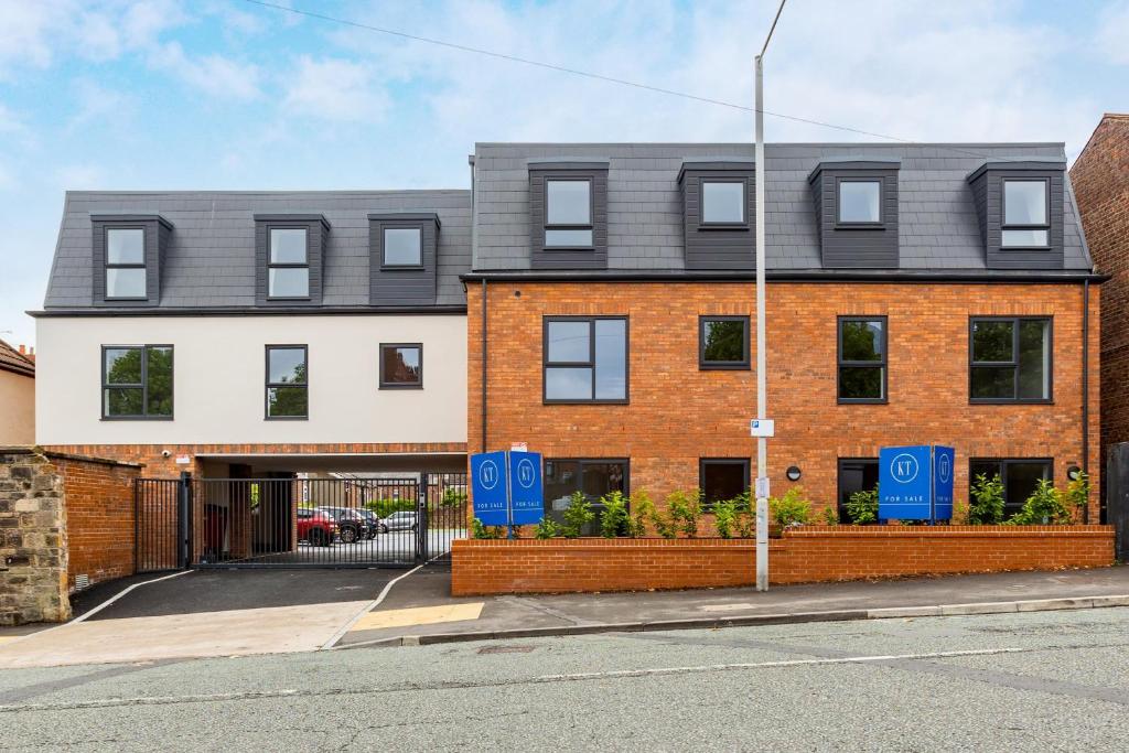 MARLEY MANSIONs APARTMENT KING ST REF 4/3 in Wallasey, United