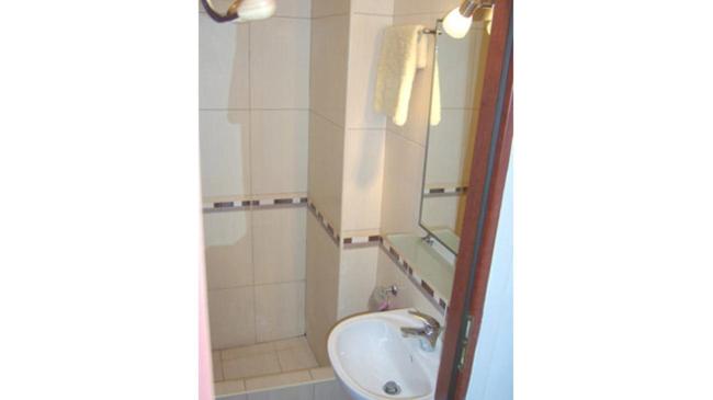 Floreasca Park Studio Apartment photo