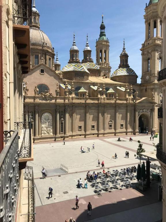 AZ El Balcon de Rey Alfonso IV — Hotel in Zaragoza