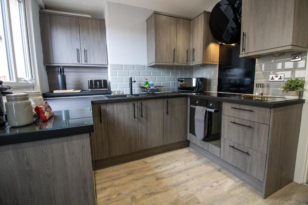 Modern and Stylish Apartment- Short Walk to Beach 전경
