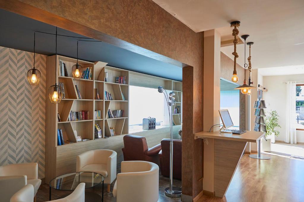 Nura Santa Ponsa & Spa — Hotel building in Santa Ponca, Balearic Islands