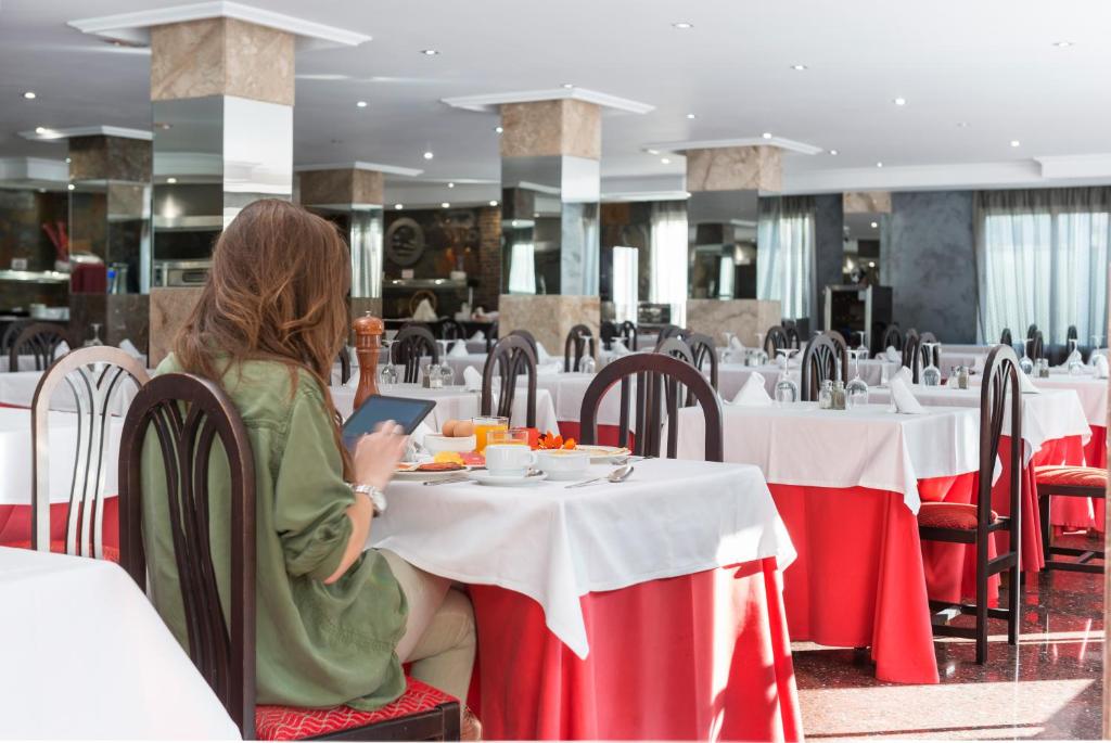 Hotel Torre Azul & Spa - Adults Only — Restaurant & bars in Playa de Palma, Balearic Islands