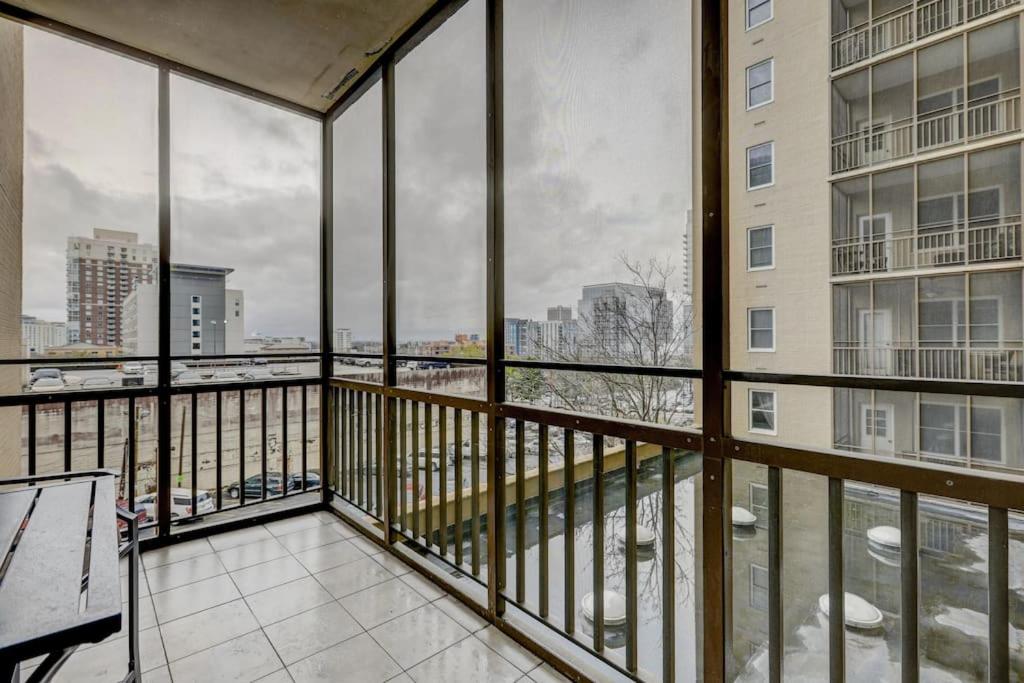 Stayatl Downtown High Rise Condo photo