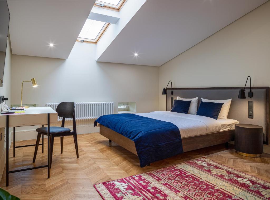 On The Square Guesthouse Photo 13