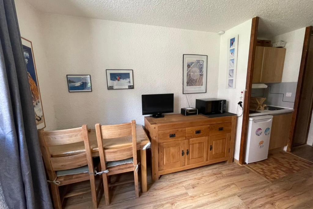 Charming Studio In The Heart Of Saint Chaffrey - 4