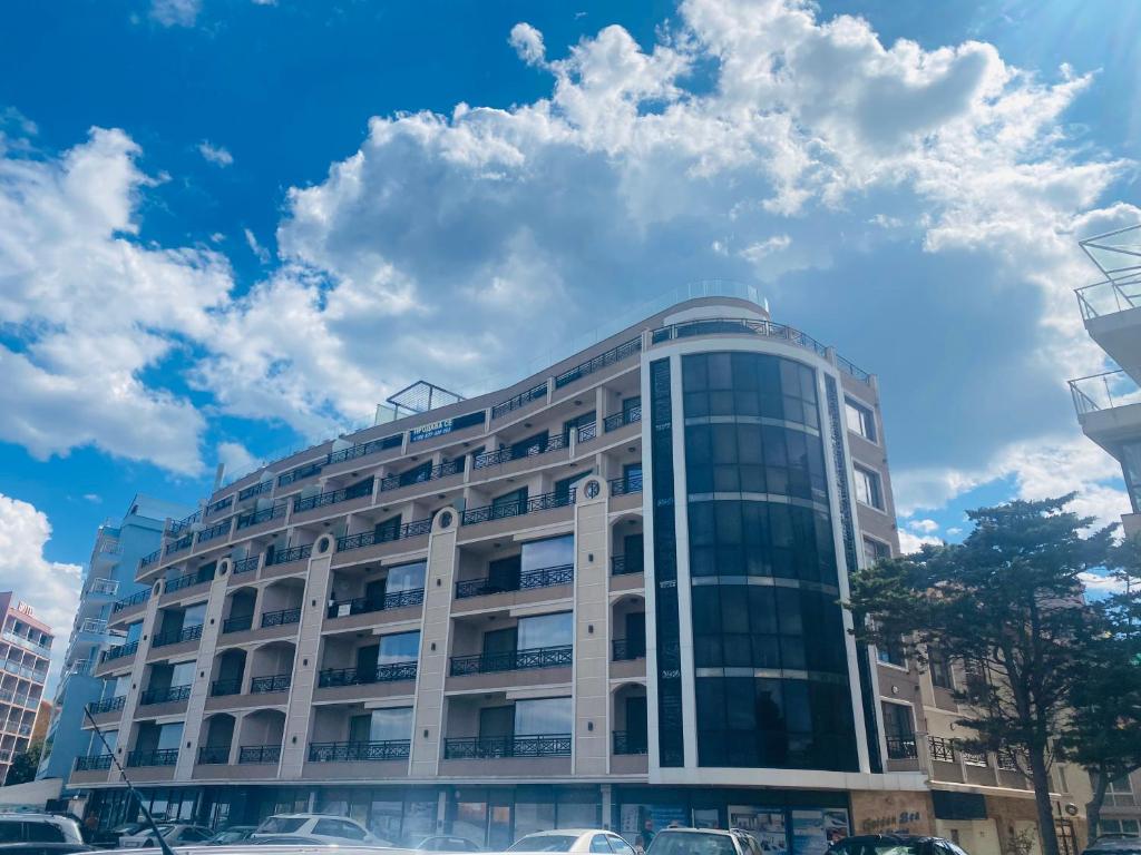 Golden Sea View New — Hotel in Pomorie