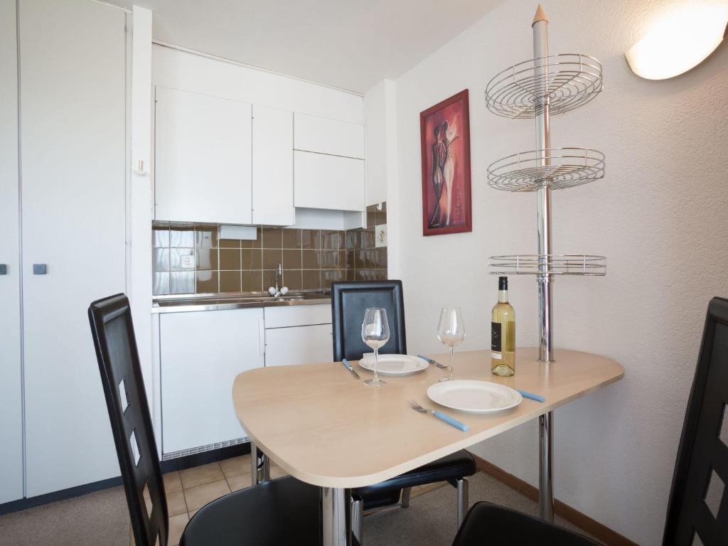 Studio Combire 405 by Interhome - 3