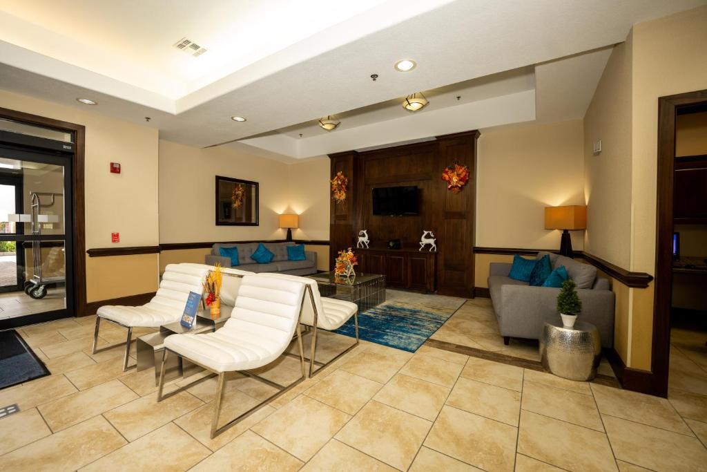 Holiday Inn Express Hotel & Suites Deer Park photo