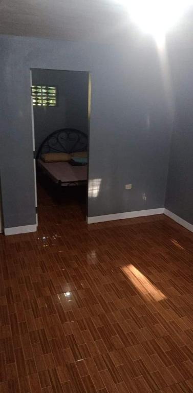 Travelers&Backpackers Price- 1 BR Hall