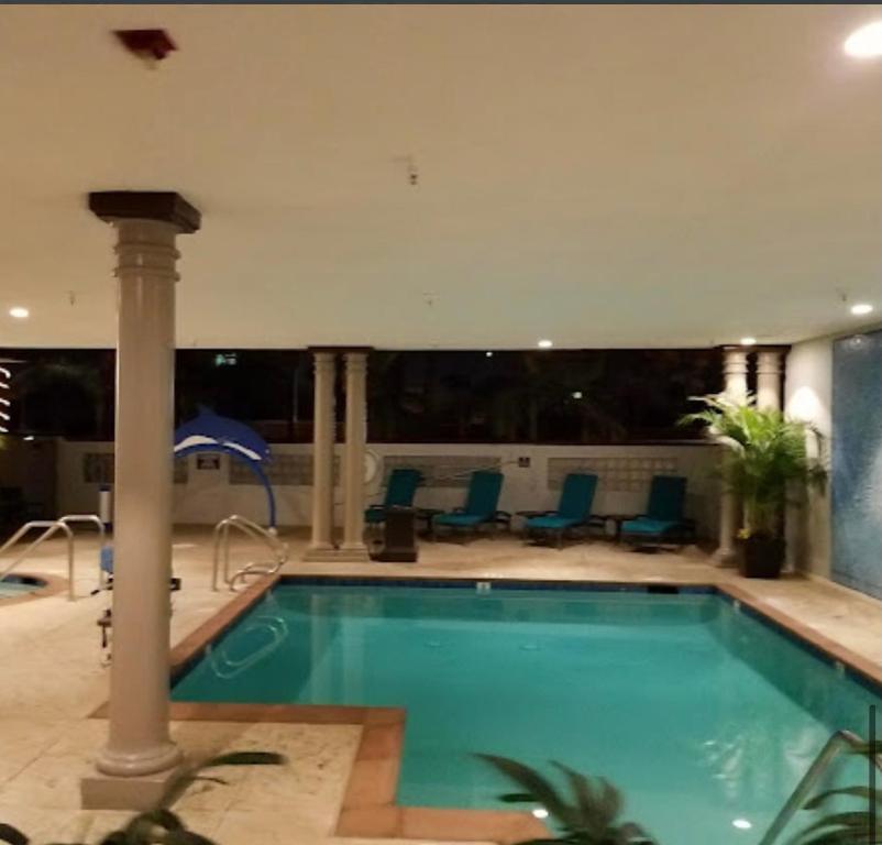 Peacock Suites