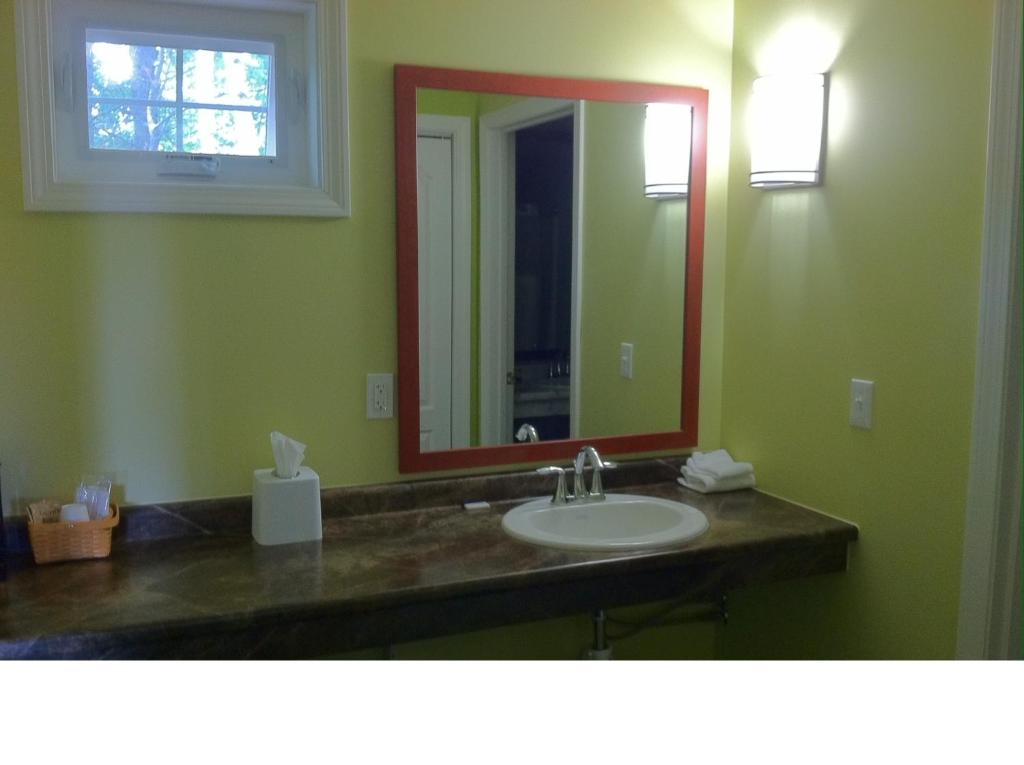 Starlight Inn photo