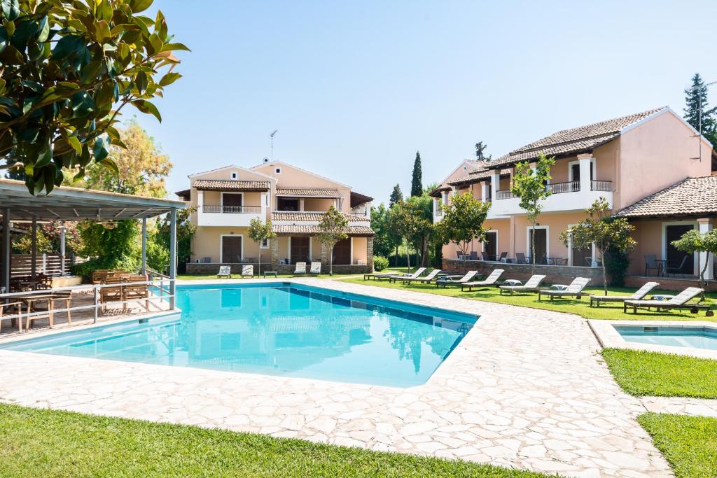Folies Corfu Town Hotel Apartments — Hotel in Corfu Island