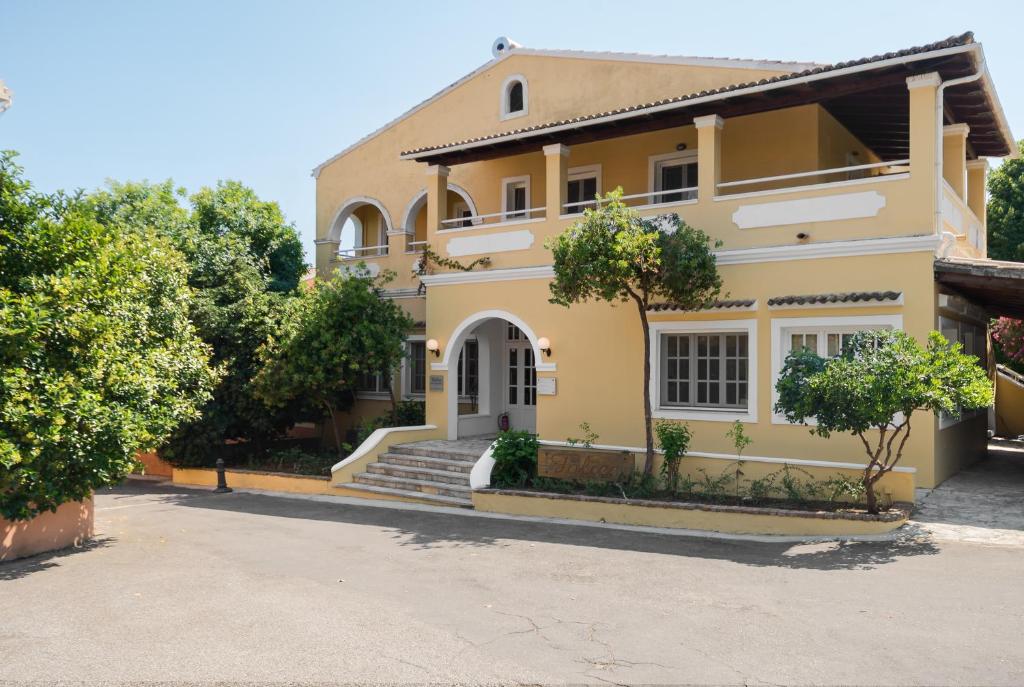 Folies Corfu Town Hotel Apartments photo