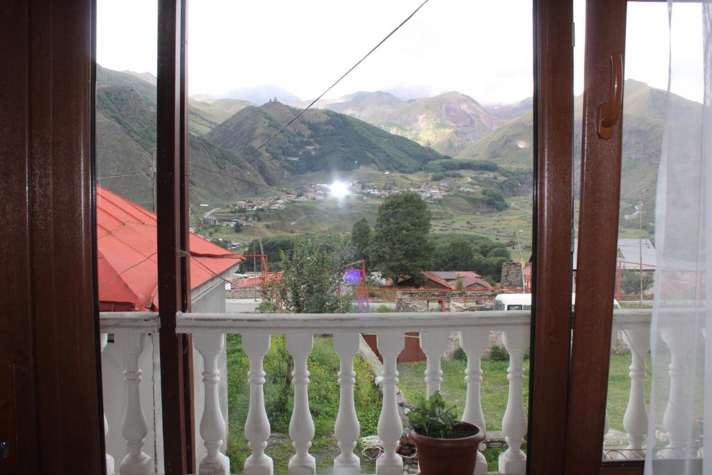 Roza Guesthouse — Hotel in Kazbegi