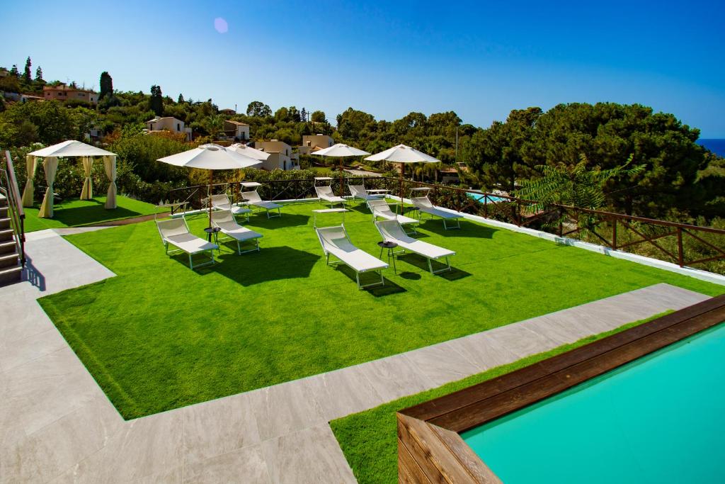 Pater Meus Suites - Sea View, Pool & Parking - 4