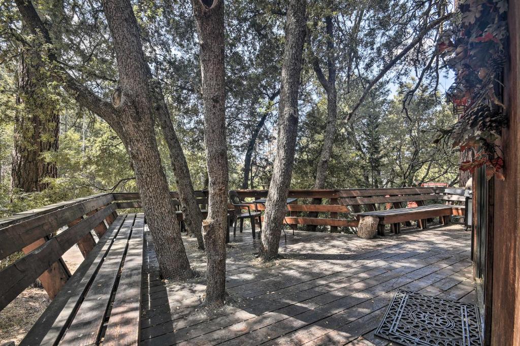 Updated Tree House Pine Mtn Club Cabin by Trails photo