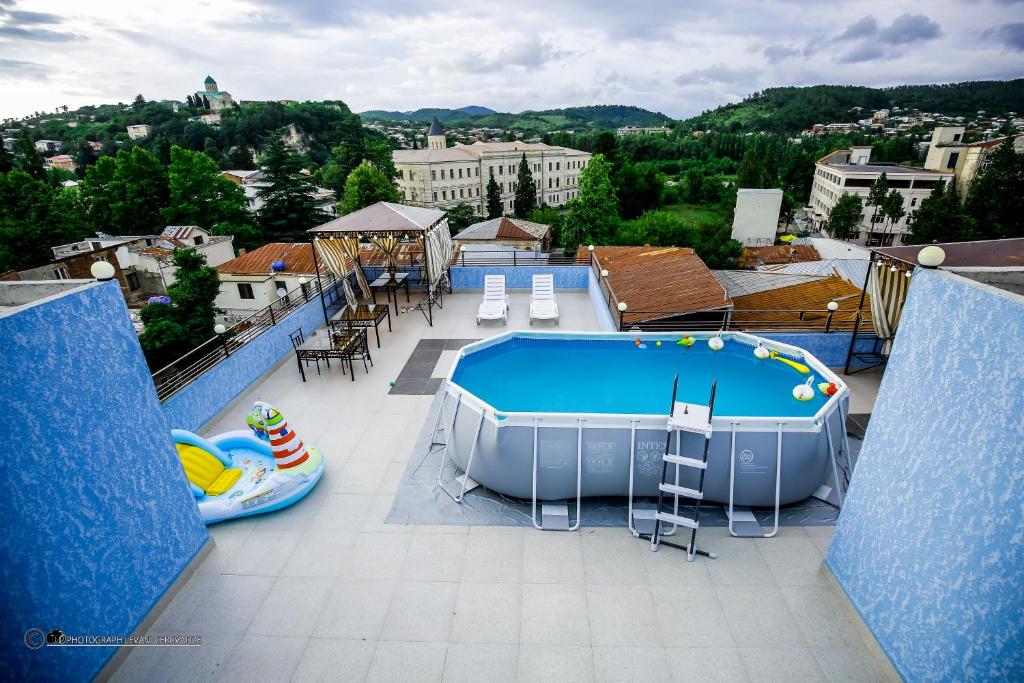 Hotel Balcony — Hotel in Kutaisi