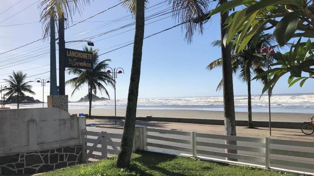 CASA SERENA - Piscina, Wi-fi e Conforto bem pertinho da praia