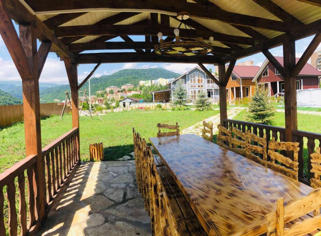 COTTAGE CHALET and TOURS