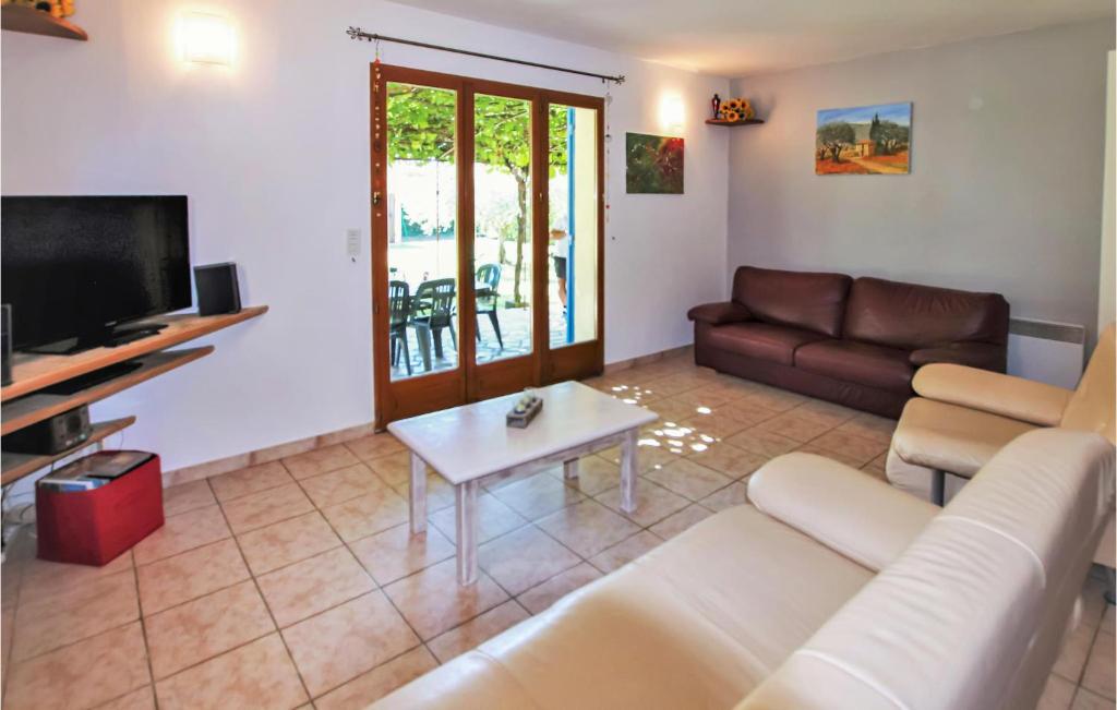 Gorgeous Home In Carpentras - 3