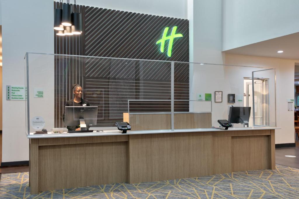 Holiday Inn Dallas - Fort Worth Airport South photo