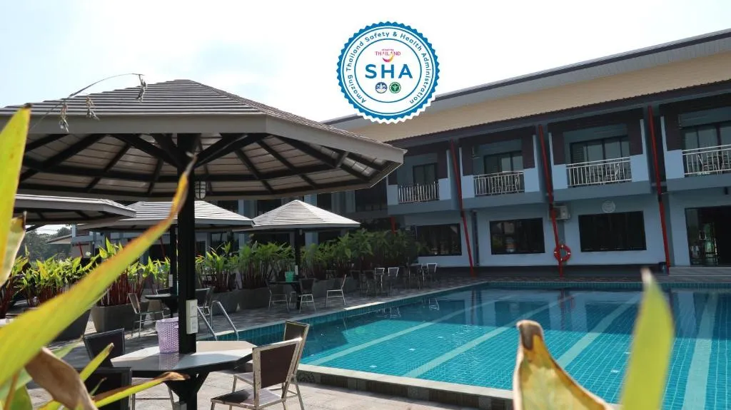 โรงแรมมาลินี, hotel v destinaci Surin