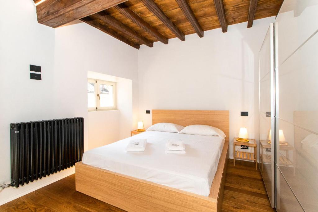 GuestHost - Stylish Quardilatero Romano Central Flat - 2