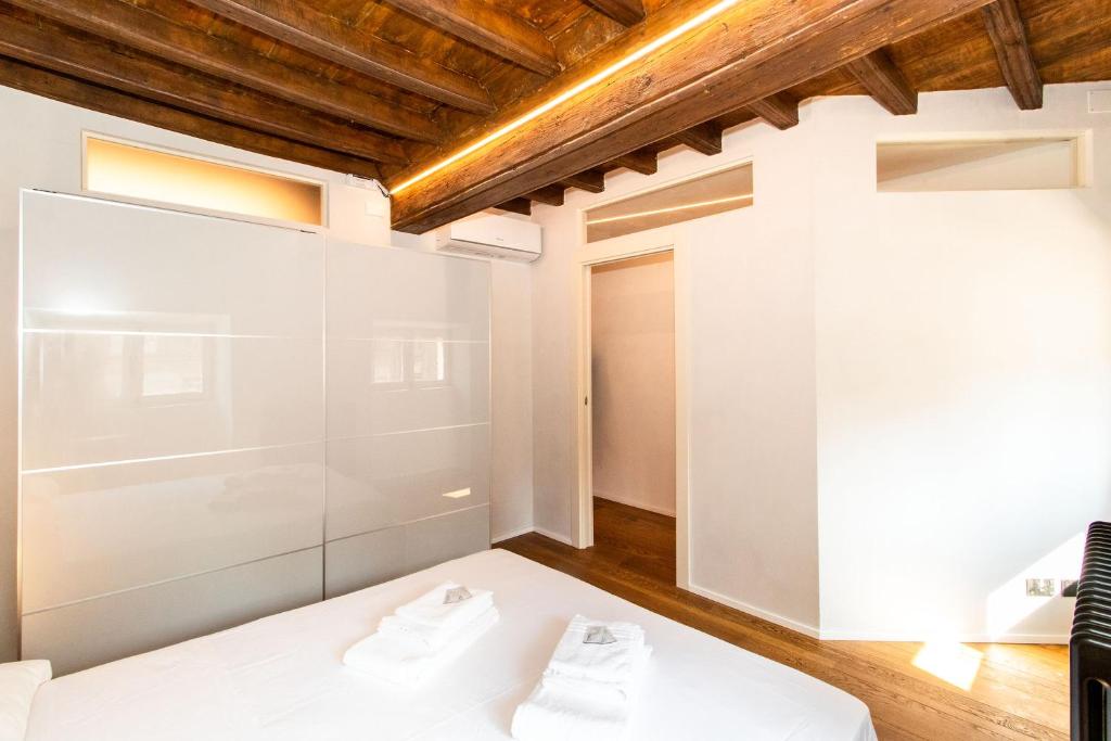 GuestHost - Stylish Quardilatero Romano Central Flat - 4