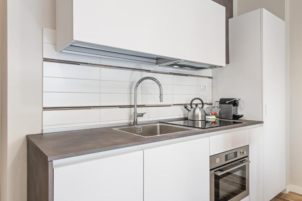 Maragliano Cozy Flat with Balcony photo