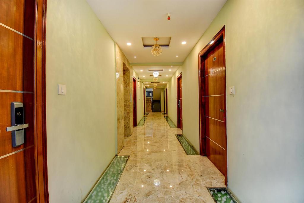 FabHotel SRK Platinum Inn photo