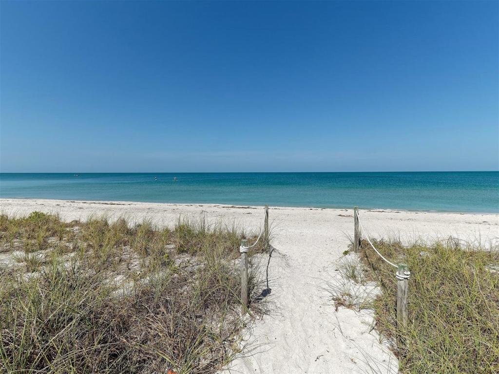 South Seas Beach House 18 photo