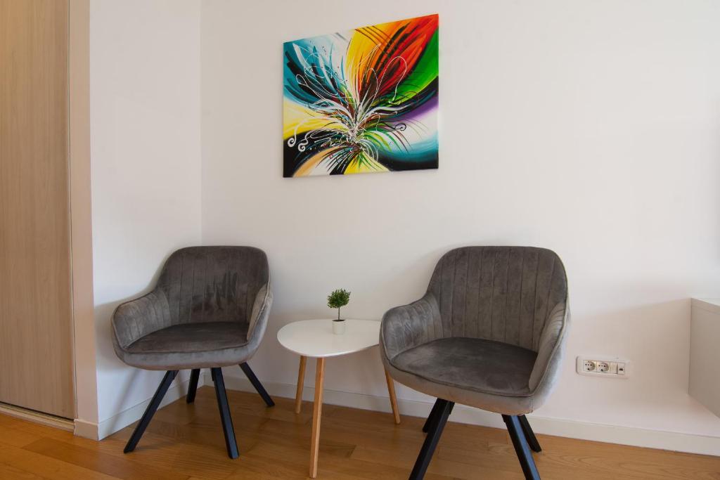 A Blok New Modern - Free garage parking, comfortable, quiet with a park view - 4