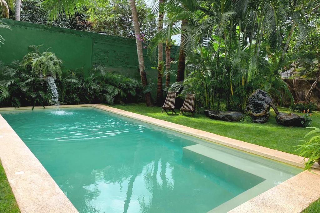 Swimming pool, Hotel Cielo Rojo in San Francisco