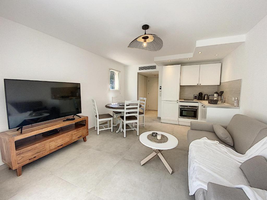 Superbe appartement au cœur du Cap d'Antibes - 1
