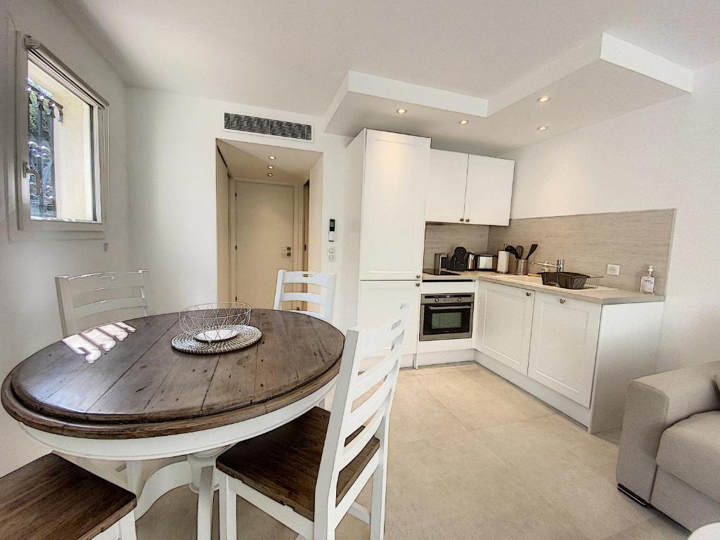 Superbe appartement au cœur du Cap d'Antibes - 4