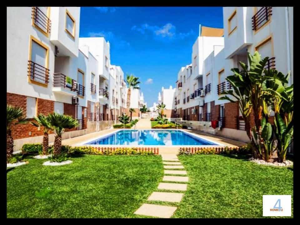 HOME4U - Fantastic 2 bedroom apartment with pool 전경