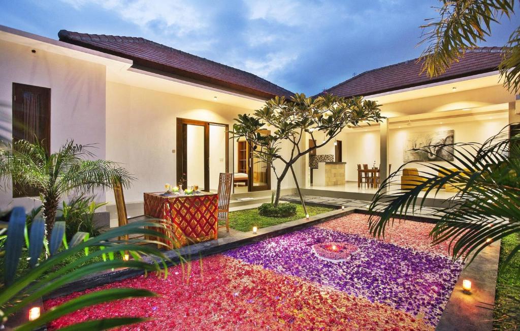クブ マンガラ ヴィラズ スミニャック (Kubu Manggala Villas Seminyak) お料理のイメージ
