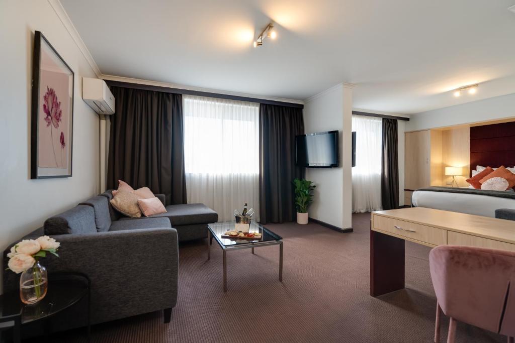 머큐어 앨버리 실내 수영장