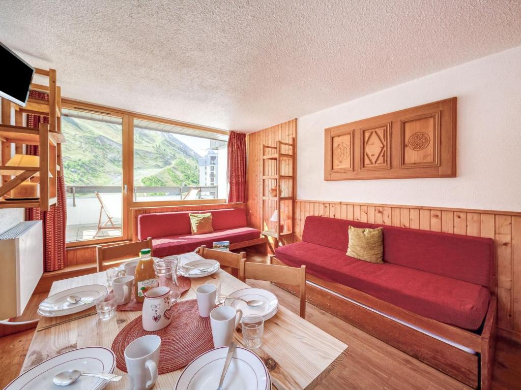 Apartment Home Club - Lavachet-7 by Interhome - 1